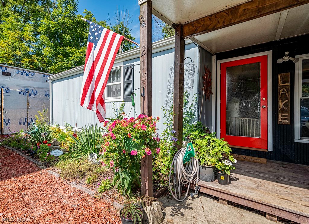 215 Lake Shore Terrace Warren OH 44483