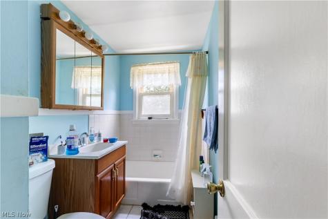 1644 37th Street NW Canton OH 44709