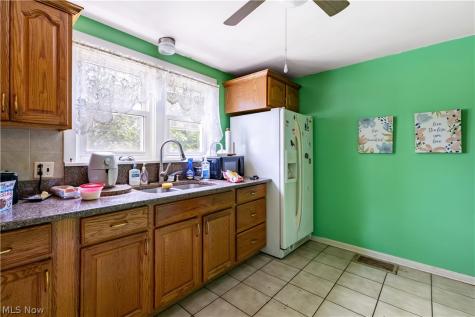 1644 37th Street NW Canton OH 44709