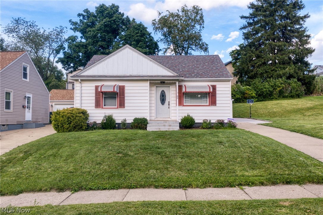 44 15th Street NW Massillon OH 44647