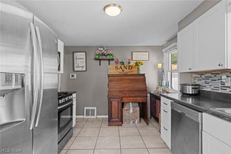 44 15th Street NW Massillon OH 44647