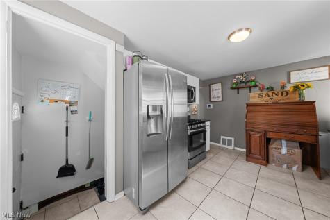 44 15th Street NW Massillon OH 44647