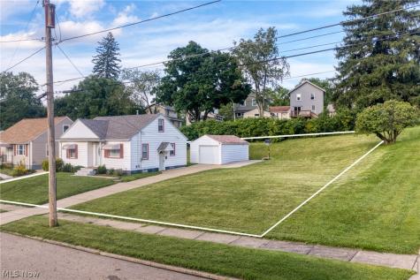 44 15th Street NW Massillon OH 44647