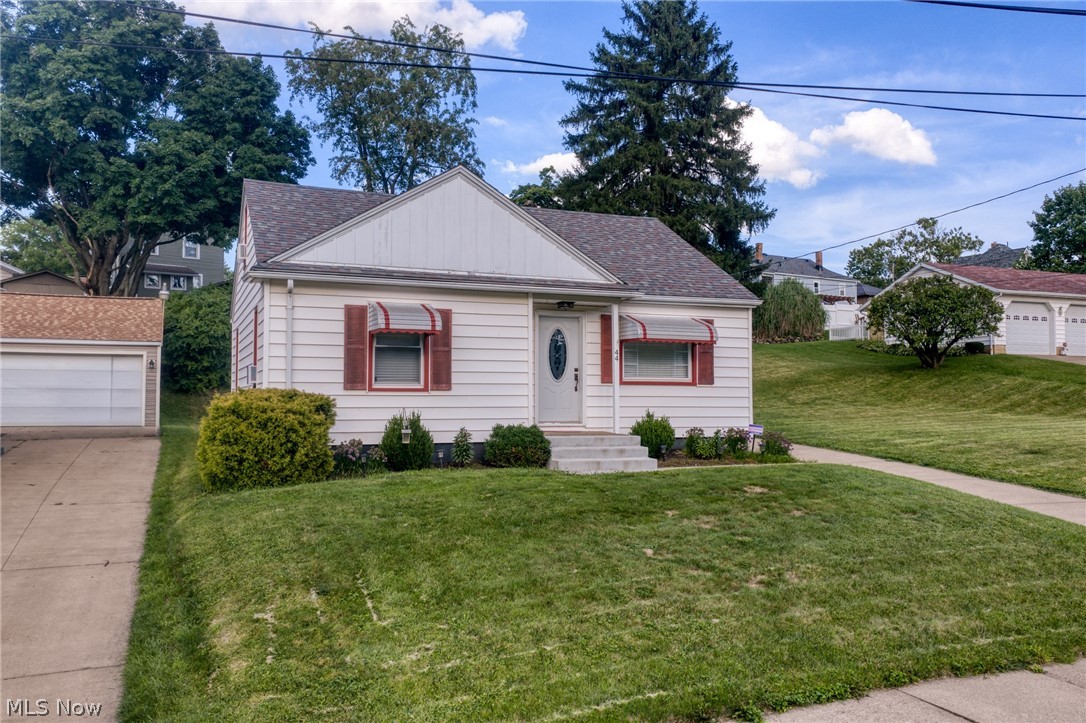 44 15th Street NW Massillon OH 44647