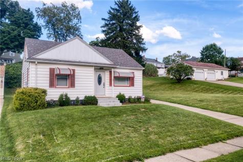 44 15th Street NW Massillon OH 44647