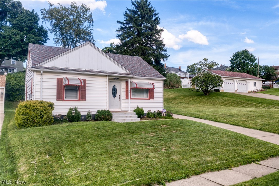 44 15th Street NW Massillon OH 44647