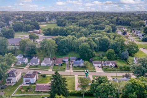 44 15th Street NW Massillon OH 44647