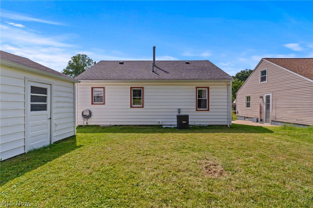 44 15th Street NW Massillon OH 44647