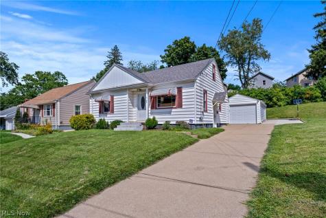 44 15th Street NW Massillon OH 44647
