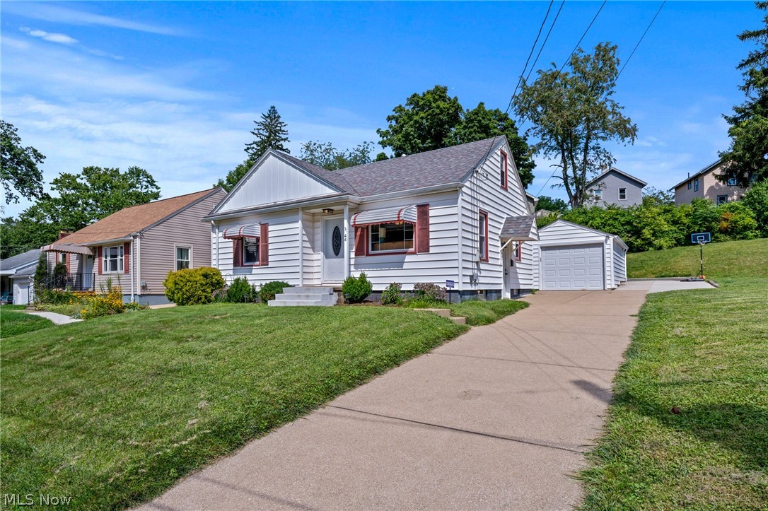 44 15th Street NW Massillon OH 44647