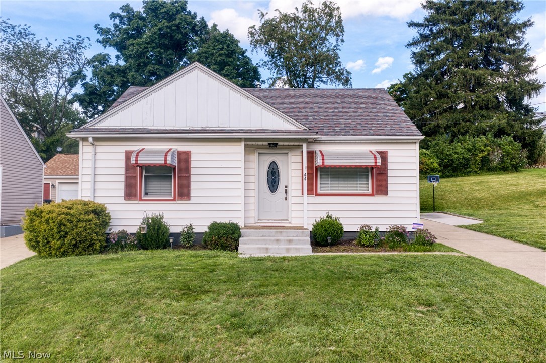 44 15th Street NW Massillon OH 44647