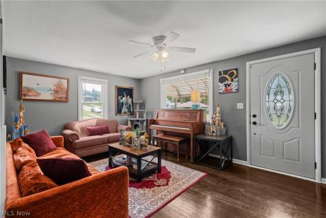 44 15th Street NW Massillon OH 44647