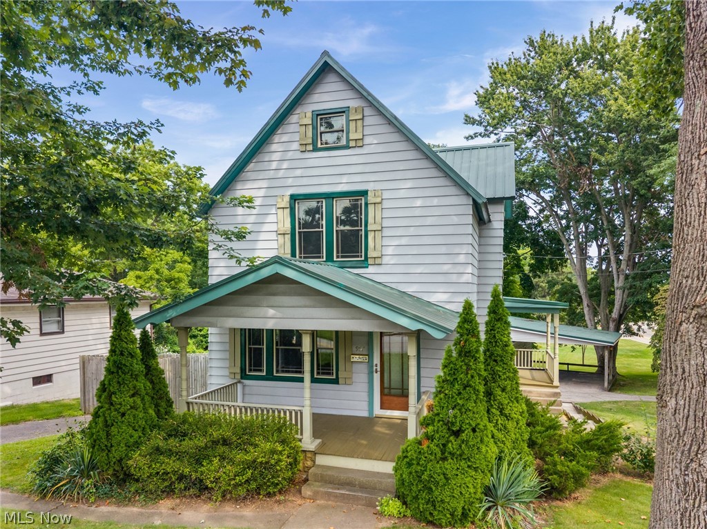 957 Cleveland Avenue Amherst OH 44001