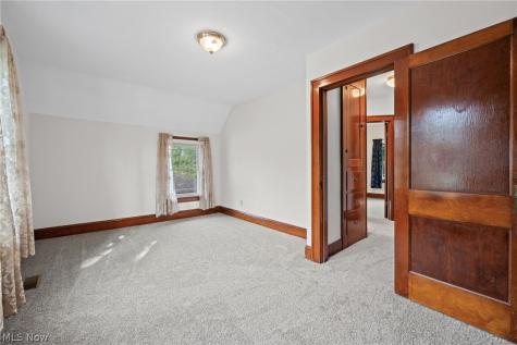 957 Cleveland Avenue Amherst OH 44001