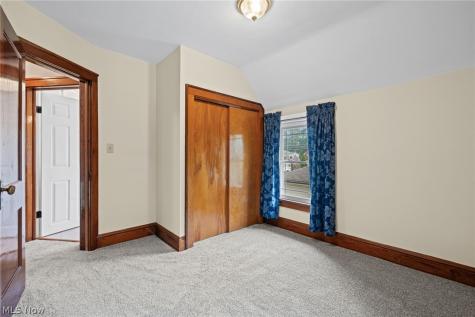 957 Cleveland Avenue Amherst OH 44001