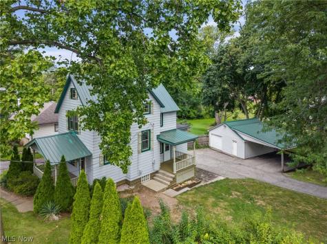 957 Cleveland Avenue Amherst OH 44001