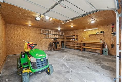 957 Cleveland Avenue Amherst OH 44001