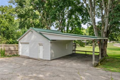 957 Cleveland Avenue Amherst OH 44001