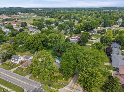957 Cleveland Avenue Amherst OH 44001