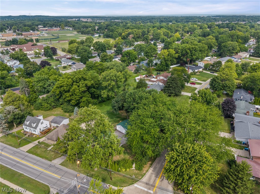 957 Cleveland Avenue Amherst OH 44001