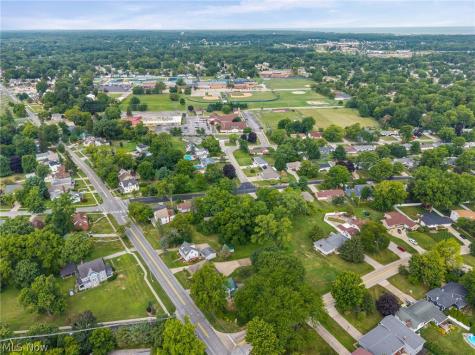 957 Cleveland Avenue Amherst OH 44001