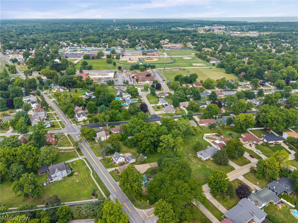 957 Cleveland Avenue Amherst OH 44001