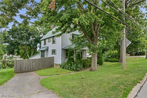 957 Cleveland Avenue Amherst OH 44001