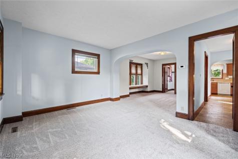 957 Cleveland Avenue Amherst OH 44001