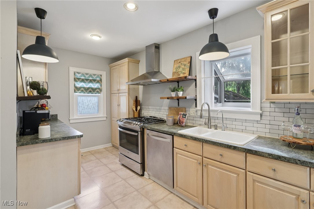 2482 Princeton Road Cleveland Heights OH 44118