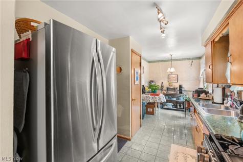 449 Dover Center Road Bay Village OH 44140