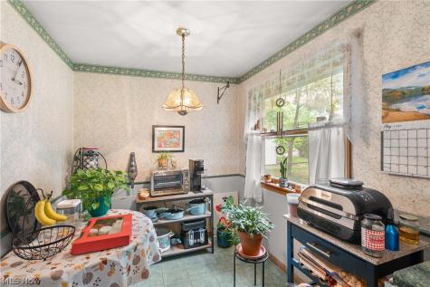 449 Dover Center Road Bay Village OH 44140