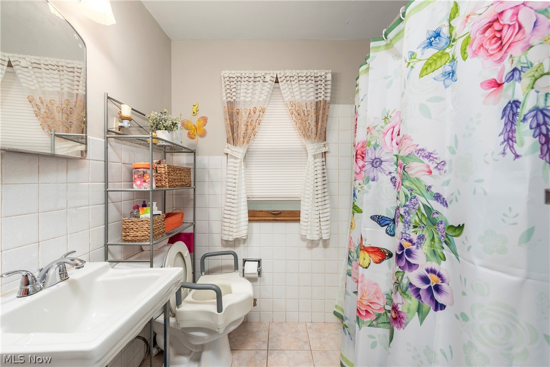 449 Dover Center Road Bay Village OH 44140