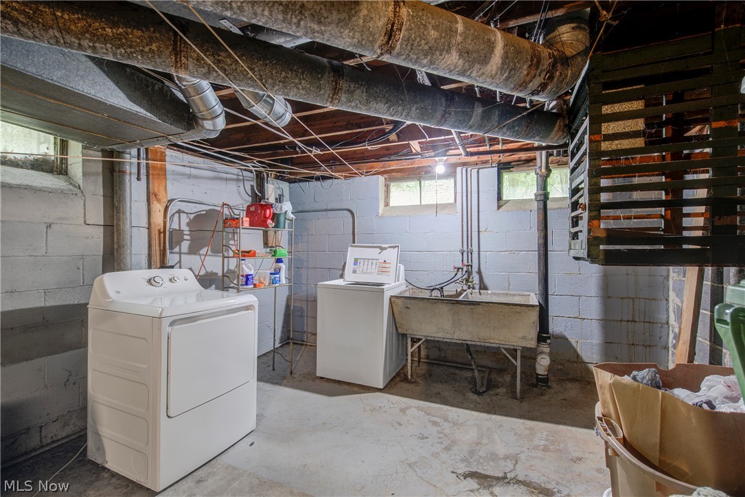 449 Dover Center Road Bay Village OH 44140