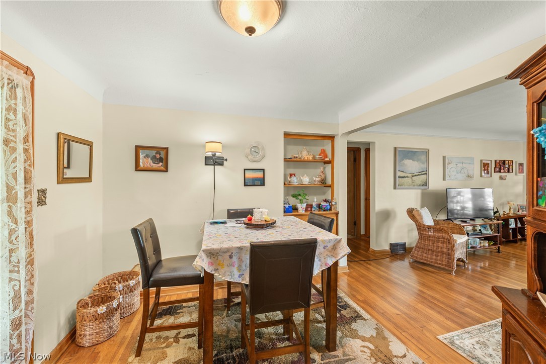 449 Dover Center Road Bay Village OH 44140