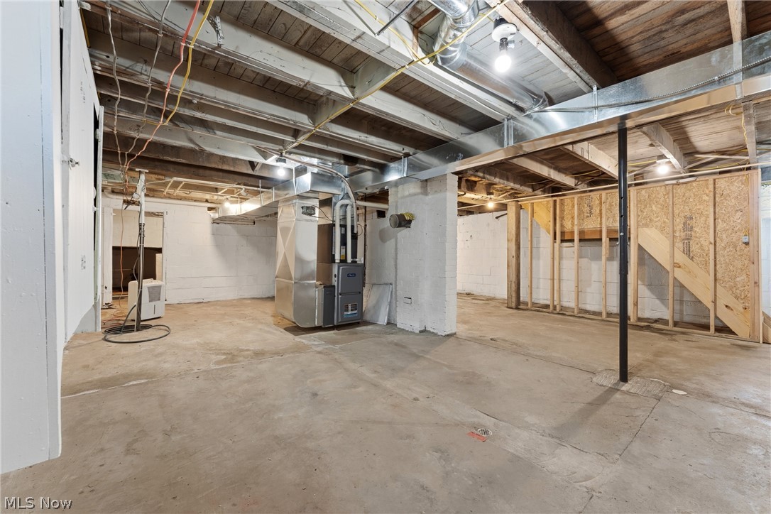 3367 Howenstine Drive SE East Sparta OH 44626
