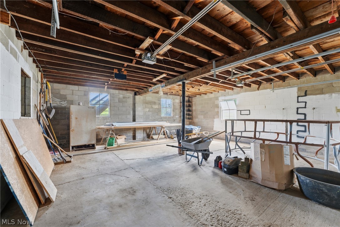 3367 Howenstine Drive SE East Sparta OH 44626