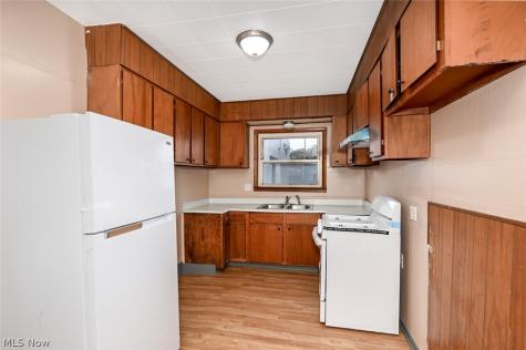 906 E Buchtel Avenue Akron OH 44319