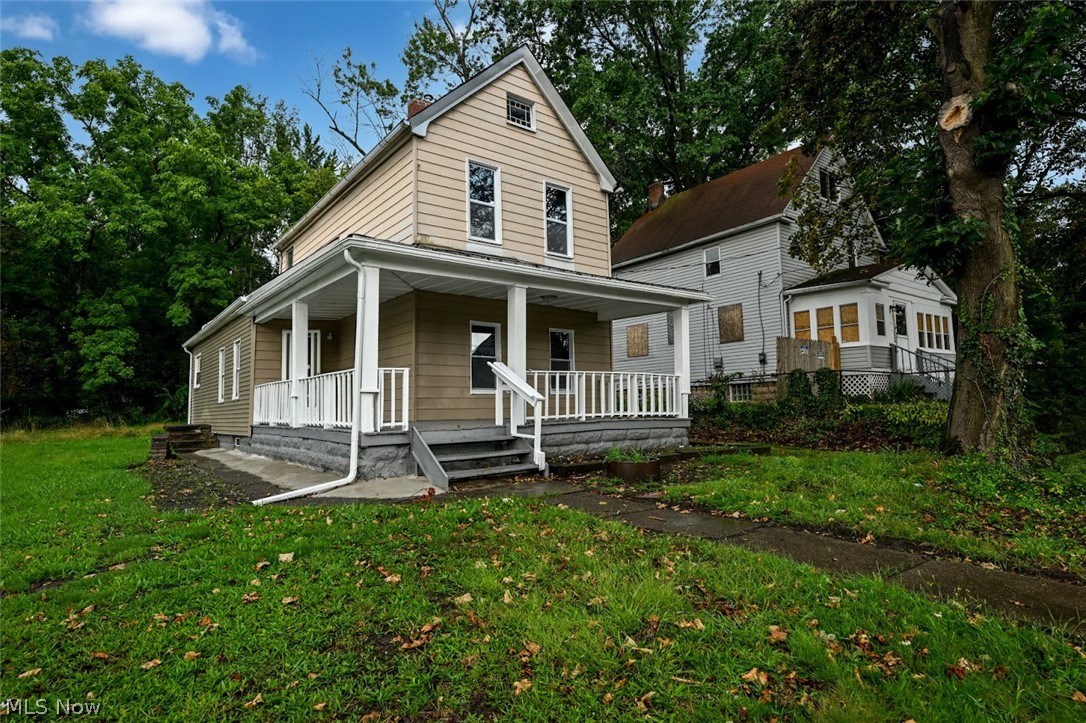906 E Buchtel Avenue Akron OH 44319