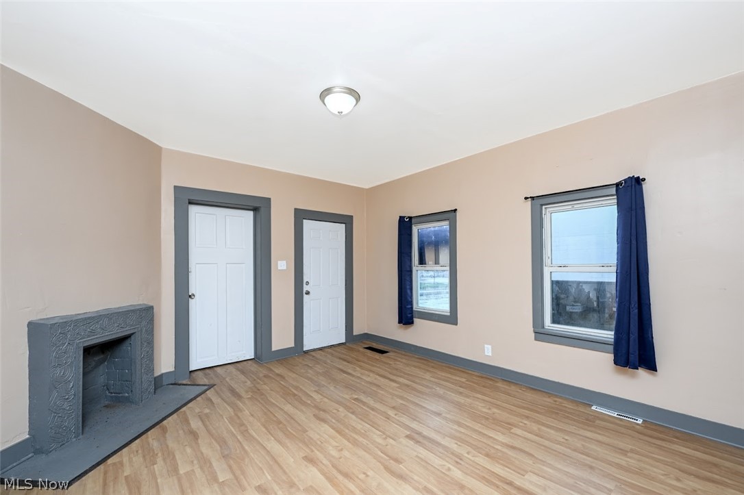 906 E Buchtel Avenue Akron OH 44319