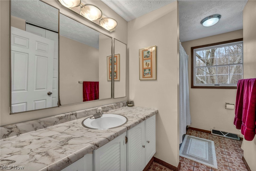 13160 Stoney Springs Drive Chardon OH 44024