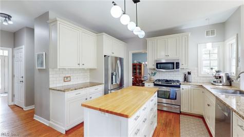 30 Blackberry Drive Hudson OH 44236