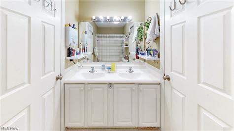 30 Blackberry Drive Hudson OH 44236