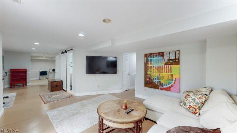 30 Blackberry Drive Hudson OH 44236