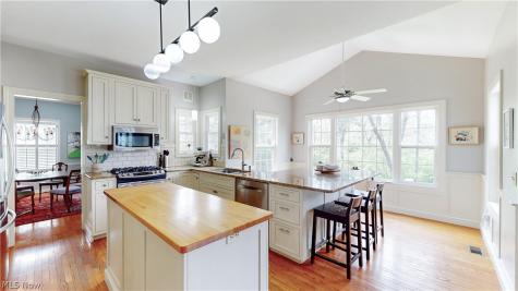 30 Blackberry Drive Hudson OH 44236