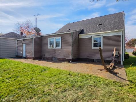 1220 Delverne Avenue SW Canton OH 44710