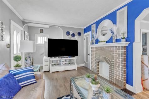 2906 Natchez Avenue Cleveland OH 44109