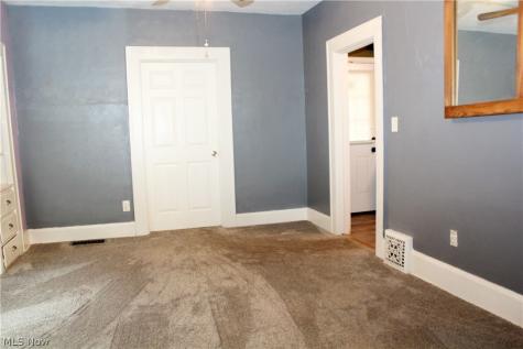 306 S Hazelwood Avenue Youngstown OH 44509