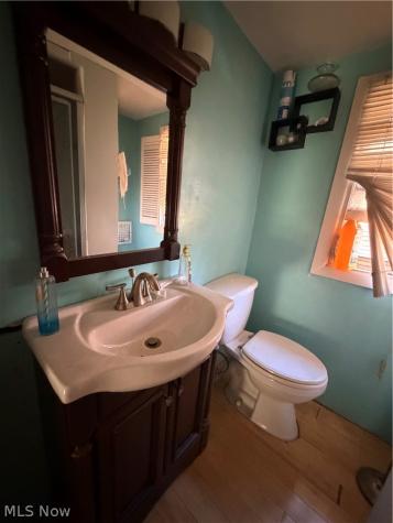 3820 E 154th Street Cleveland OH 44128
