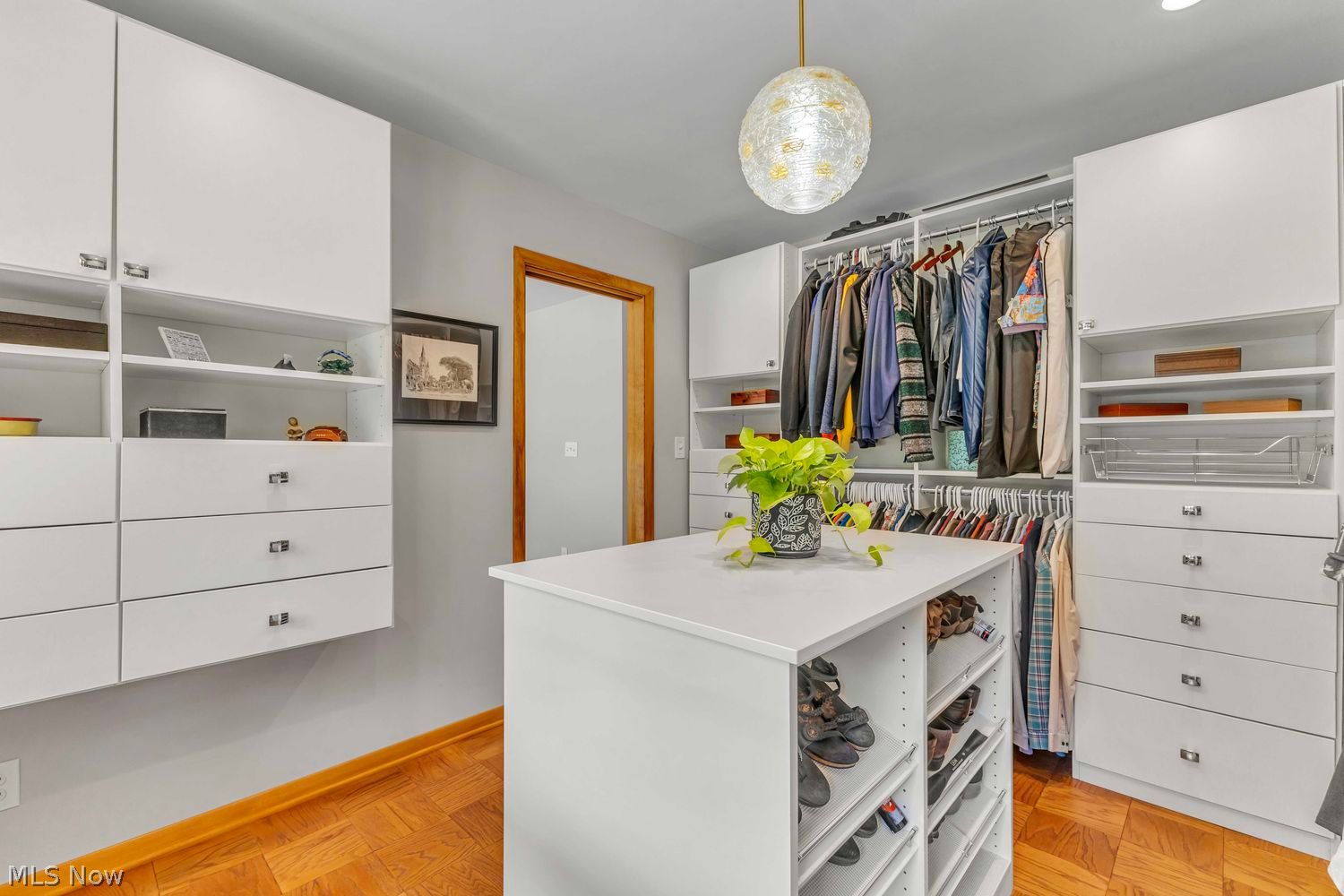 29523 Wolf Road Bay Village OH 44140