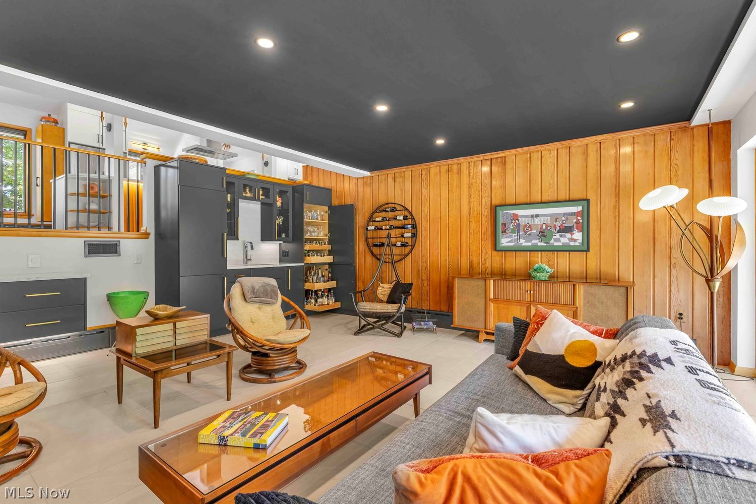 29523 Wolf Road Bay Village OH 44140